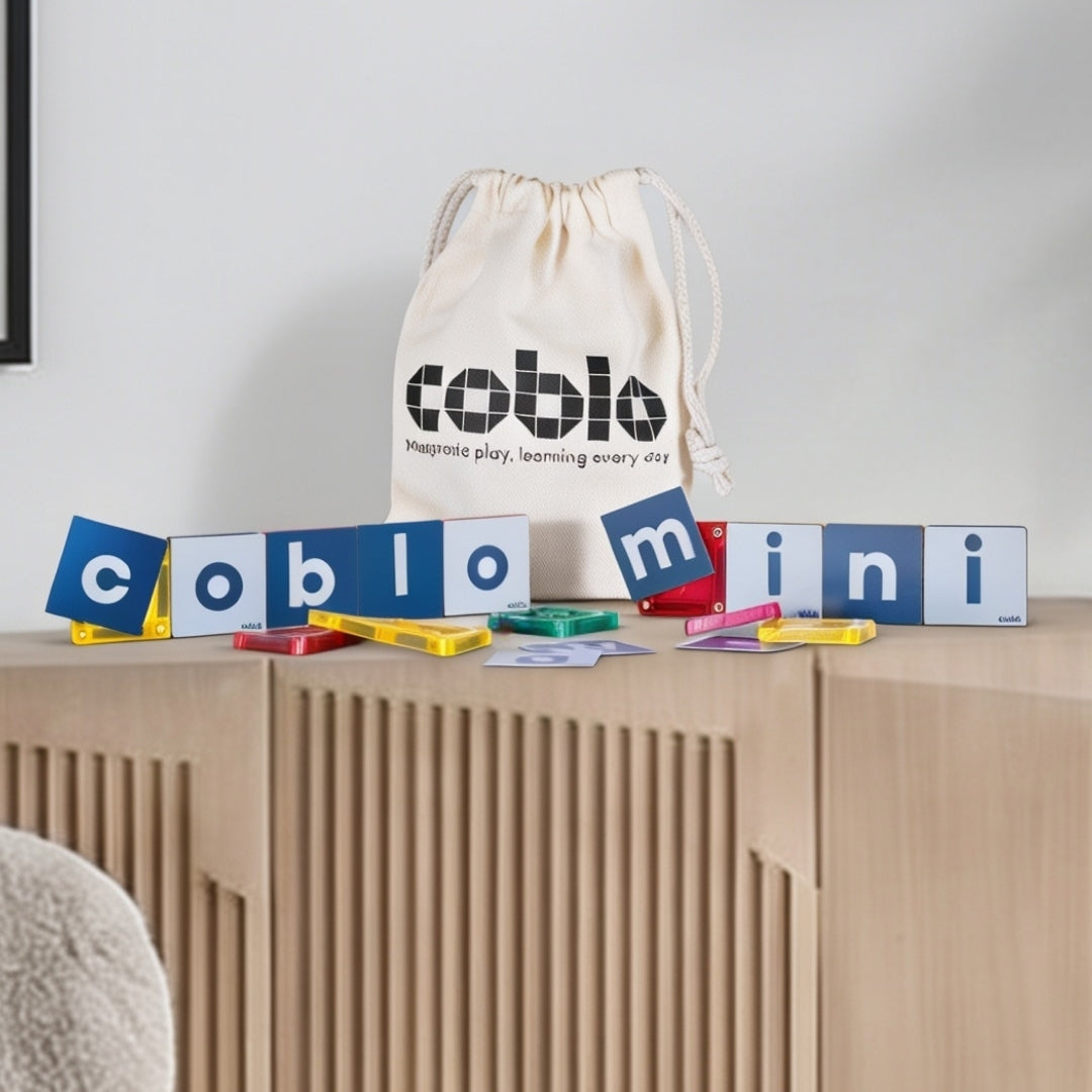 Coblo Mini Letters - 40 tegels & 60 toppers  (1 omdoos: 24 stuks)